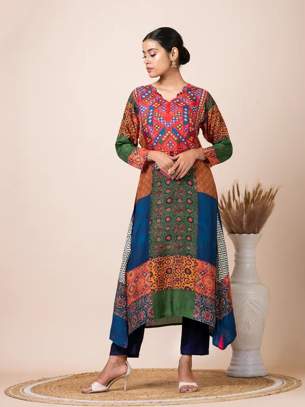Multicolor_Muslin_Printed_A-Line_Kurta_With_Pant_For_Women