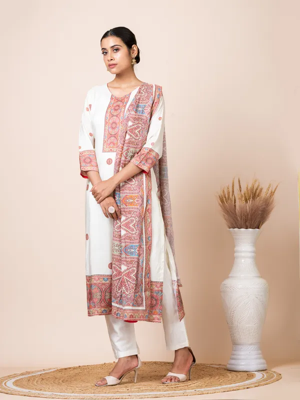 White_Muslin_Printed_Kurta_Set_For_Women