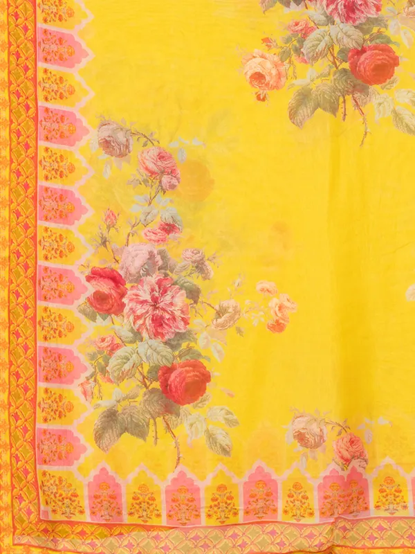 Yellow_Muslin_Printed_Kurta_Set_For_Women