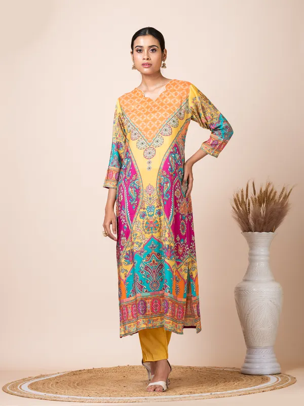 Multicolour_Muslin_Printed_Kurta_Set_For_Women