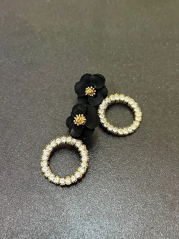 Black_Florak_Diamond_Spark_Hoops_Earrings_For_Women