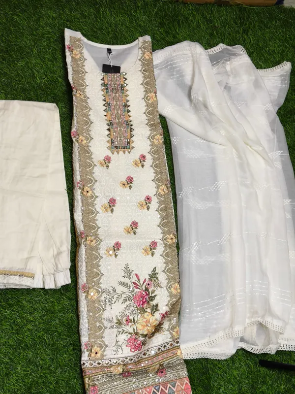 White_Ruhani_Safed_Suit_Set_For_Women