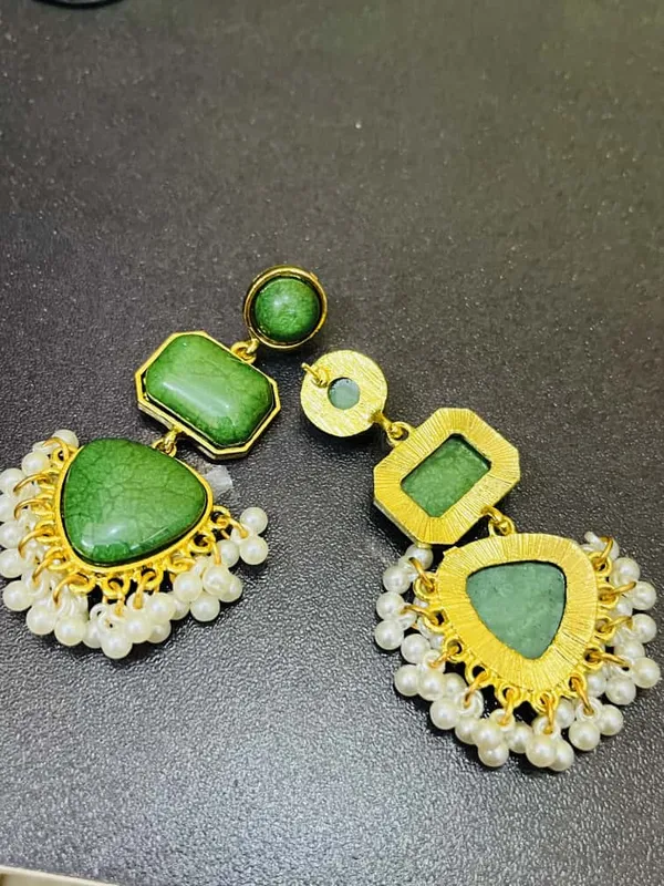 Green_Emerald_Royal_Earrings_For_Women