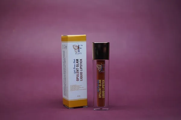 Opulent_Glam_Liquid_Lipstick_(Chocolate_Shade)