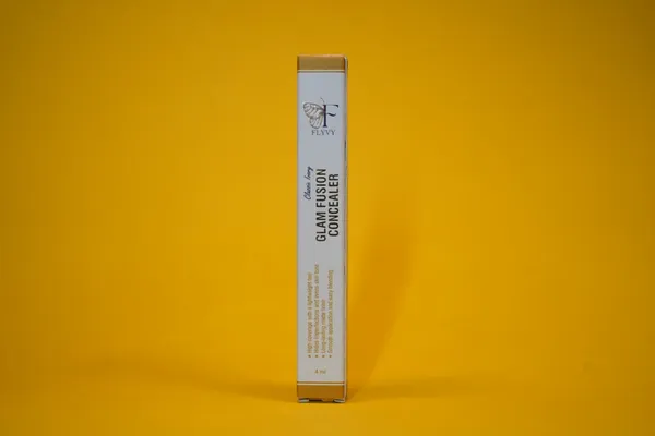 Liquid_Concealer(_Classic_Ivory/Beige)
