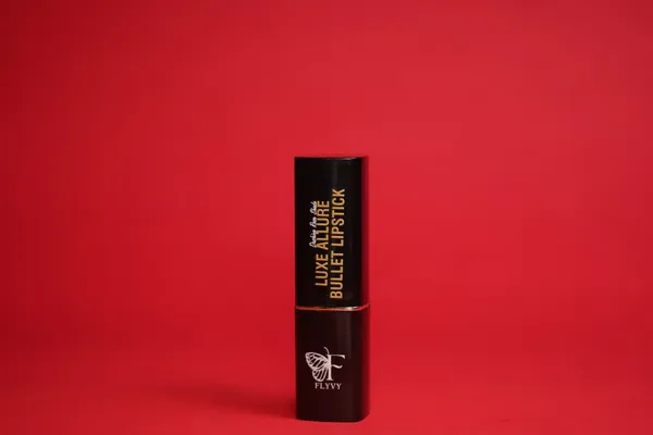 Opulent_Glam_Liquid_Lipstick_(Light_Brown_Shade_)