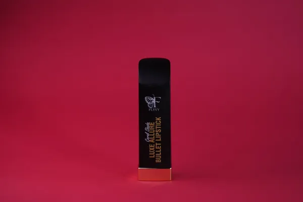 Opulent_Glam_Liquid_Lipstick_(Light_Brown_Shade_)