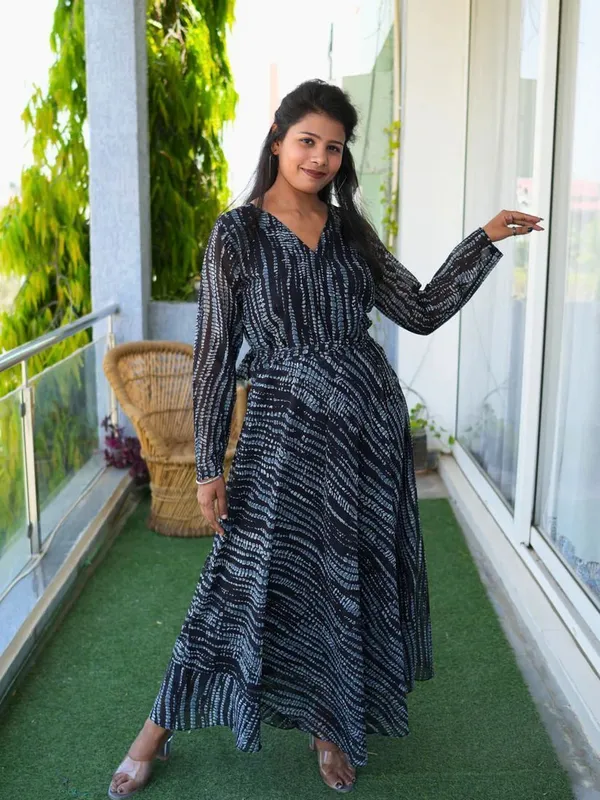 Black_&_White_Premium_Georgette_Printed_Dress_For_Women