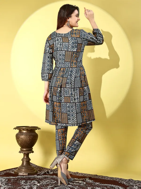 Multicolor_Premium_Cotton_Blend_Printed_Co-Ord_For_Women