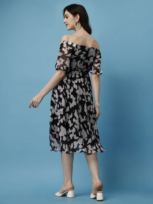 Black_&_Grey_Premium_Georgette_Printed_Dress_For_Women