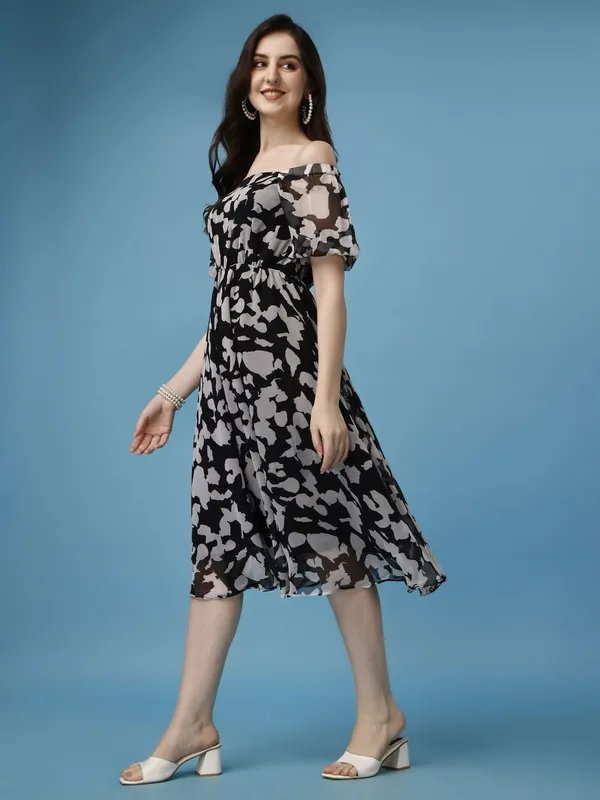 Black_&_Grey_Premium_Georgette_Printed_Dress_For_Women