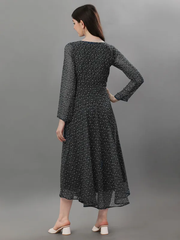 Black_&_White_Premium_Georgette_Printed_Dress_For_Women
