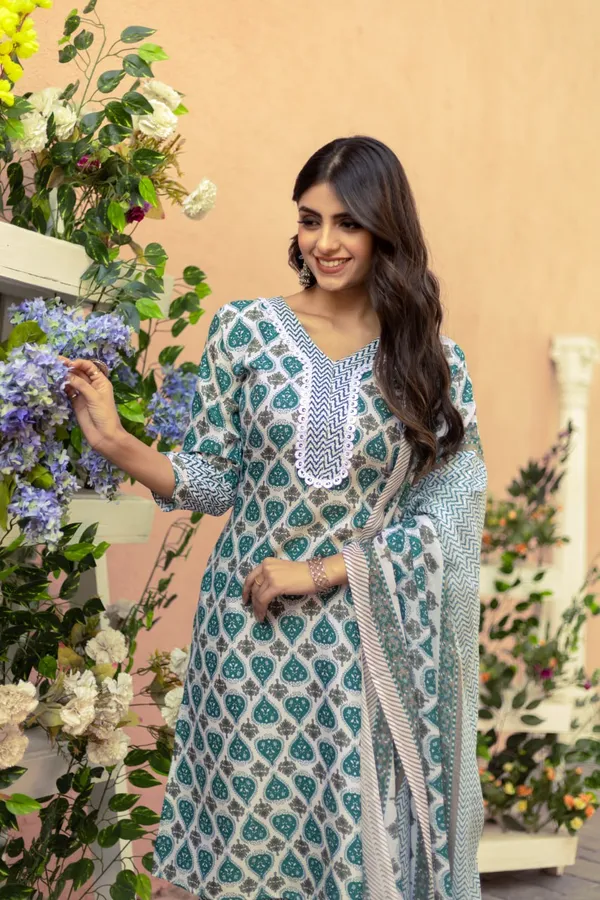 ELEGANT_STRAIGHT_KURATI_DUPATTA_SET