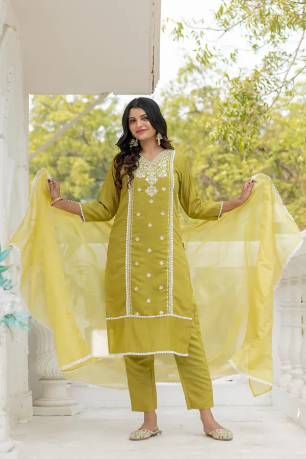 ELEGANT_STRAIGHT_KURATI_DUPATTA_SET