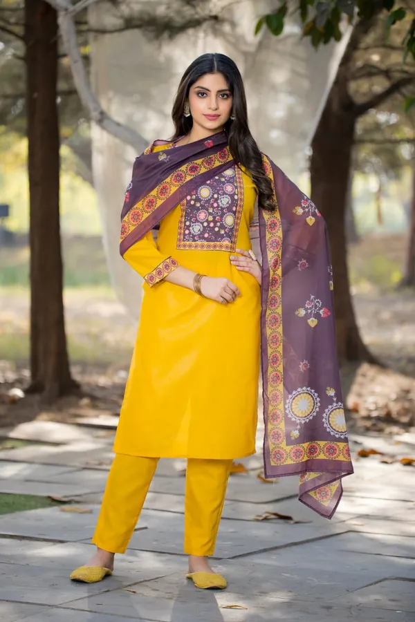 ELEGANT_STRAIGHT_KURATI_DUPATTA_SET
