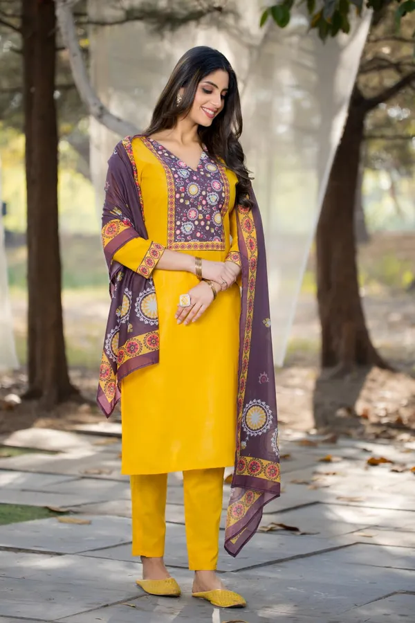 ELEGANT_STRAIGHT_KURATI_DUPATTA_SET