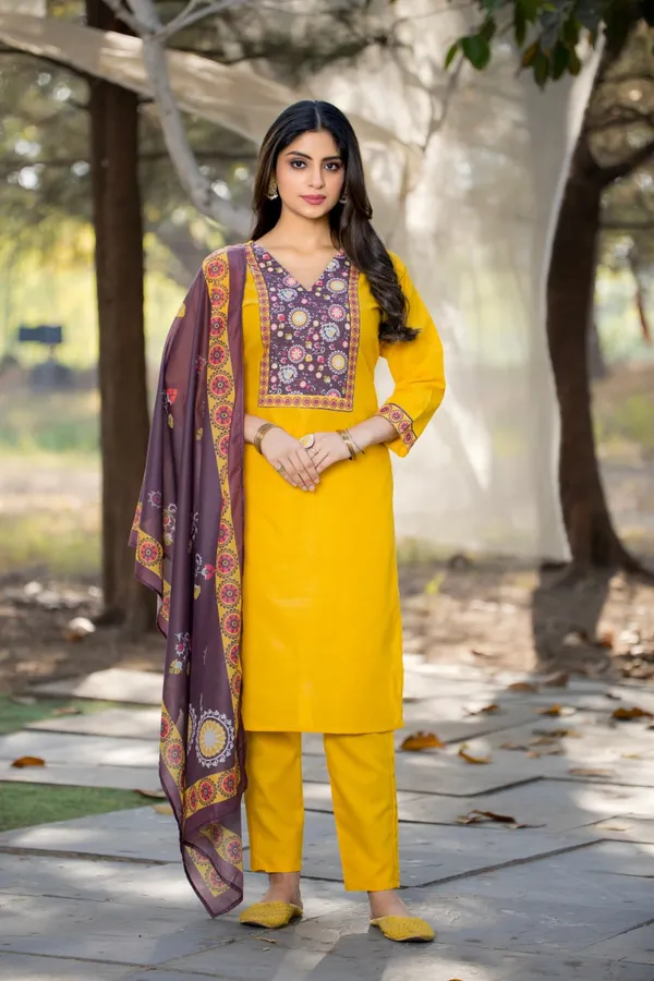 ELEGANT_STRAIGHT_KURATI_DUPATTA_SET