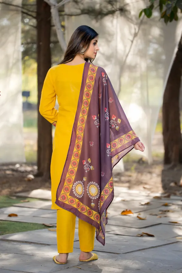 ELEGANT_STRAIGHT_KURATI_DUPATTA_SET
