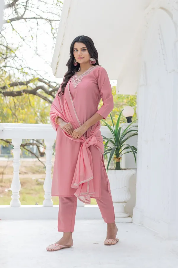 ELEGANT_STRAIGHT_KURATI_DUPATTA_SET
