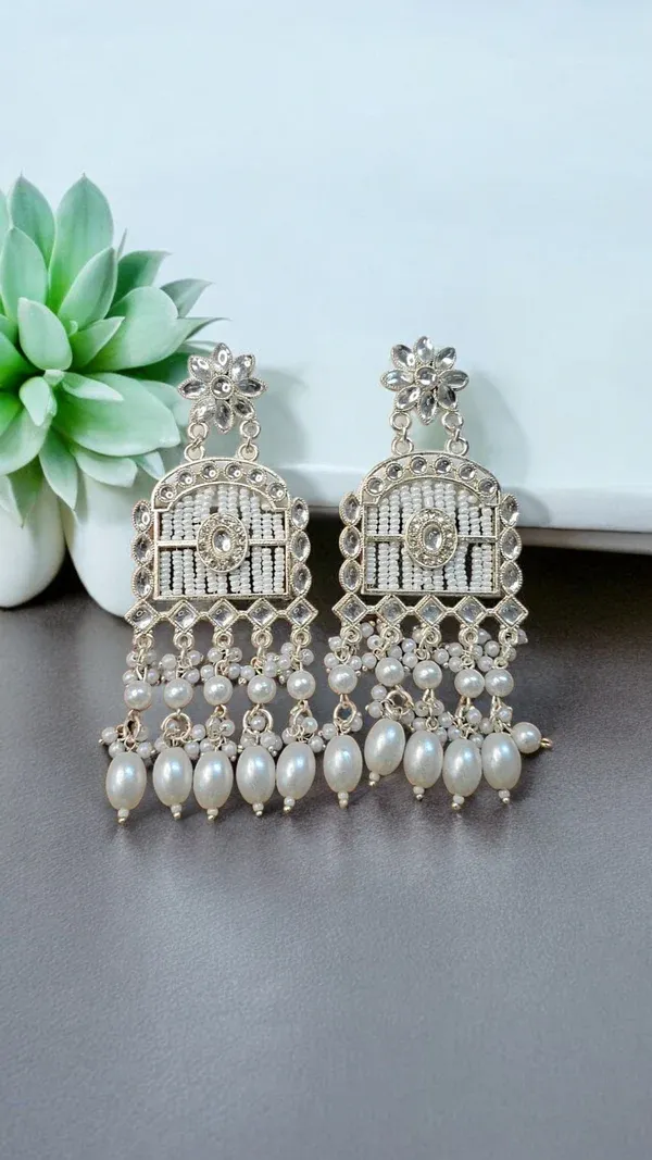 Silver_Regal_Pearl_&_Kundan_Handcrafted_Arch_Earrings