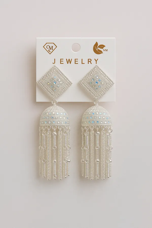 Silver_Noor_Jhalar_Chandeliers_Earrings