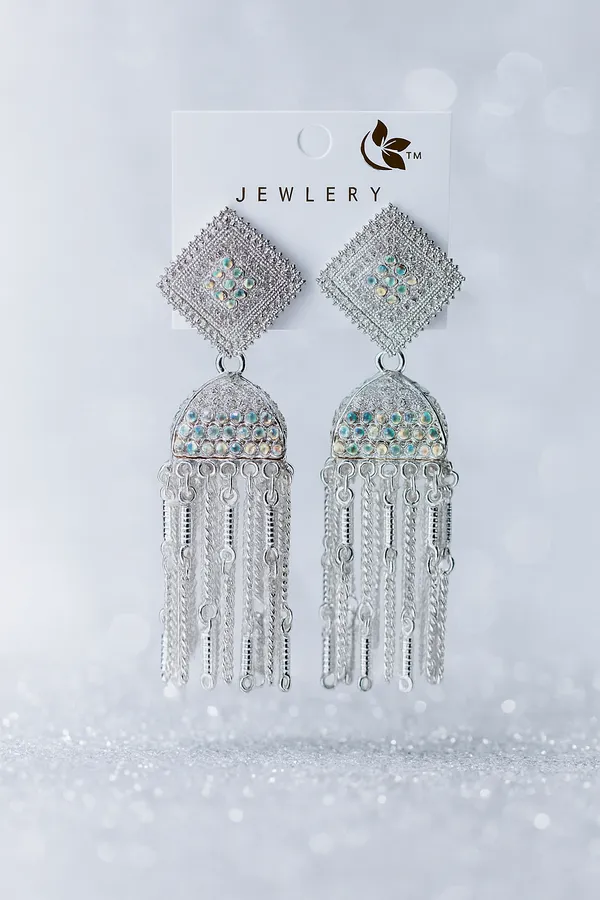 Silver_Noor_Jhalar_Chandeliers_Earrings