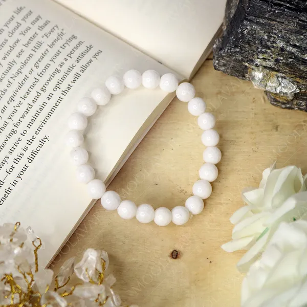 White_Crystal_Premium_&_Elegant_Agate_Bracelet_For_Unisex