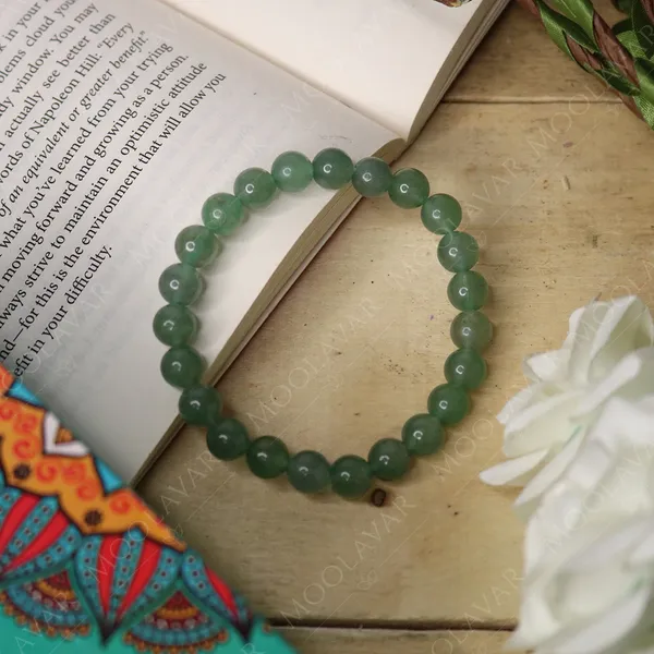 Green_Crystal_Premium_&_Elegant_Green_Jade_Bracelet_For_Unisex