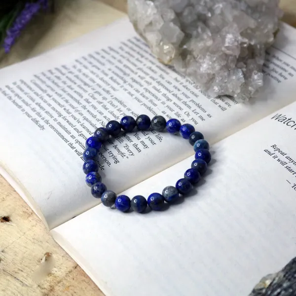 Blue_Crystal_Premium_&_Elegant_Lapis_Lazuli_Bracelet_For_Unisex
