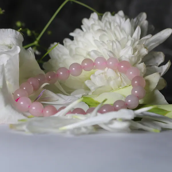Pink_Crystal_Premium_&_Elegant_Rose_Quartz_Bracelet_For_Unisex