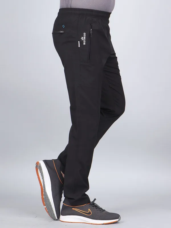 Black_Lycra_Blend_Solid_Track_Pants_For_Men