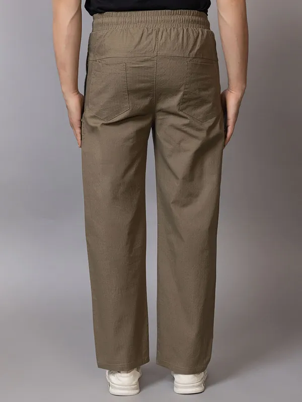 Brown_Cotton_Blend_Solid_Track_Pants_For_Men