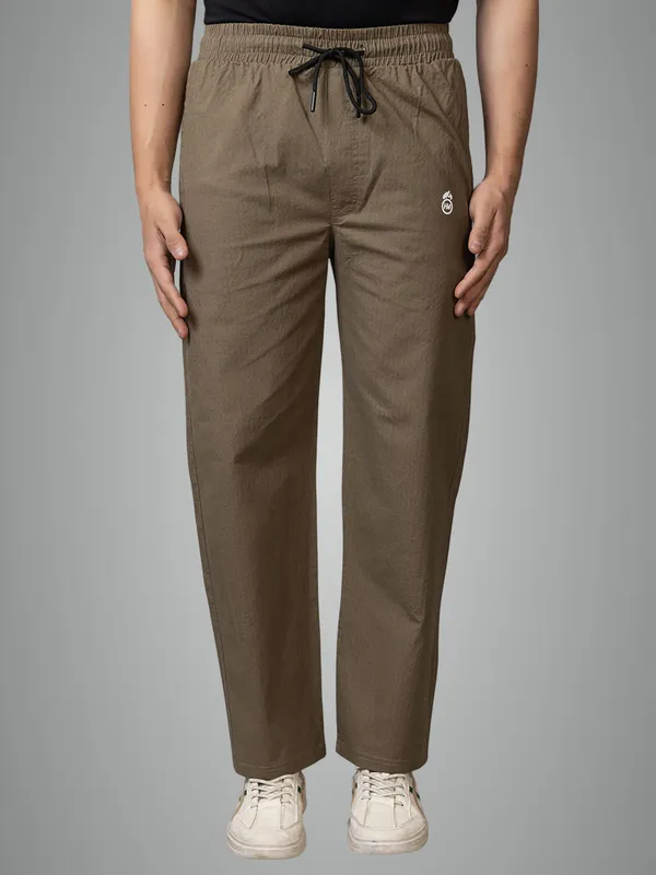 Brown_Cotton_Blend_Solid_Track_Pants_For_Men
