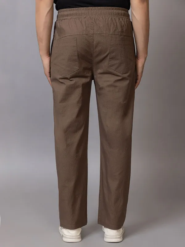 Brown_Cotton_Blend_Solid_Track_Pants_For_Men