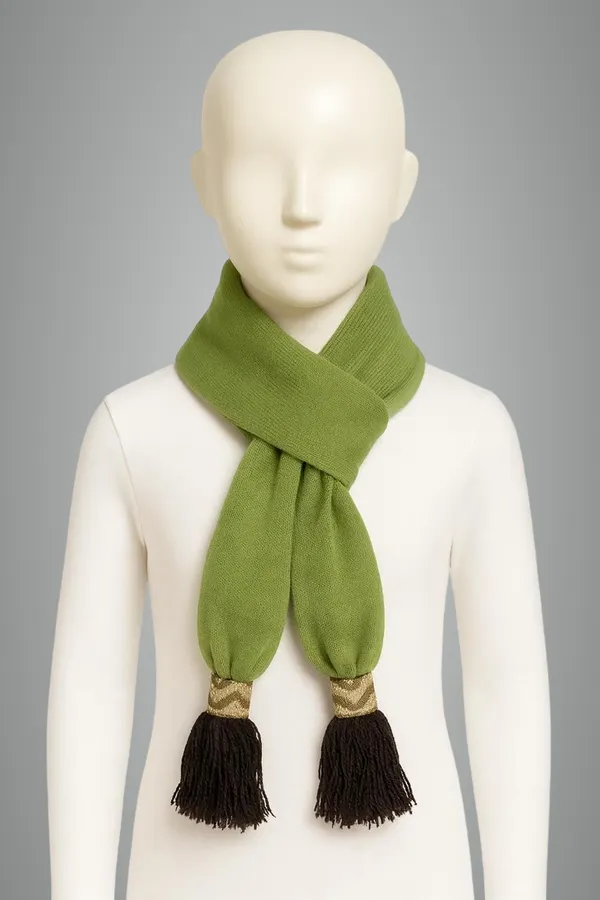 Green_Wool_Blend_Solid_Muffler_For_Girls