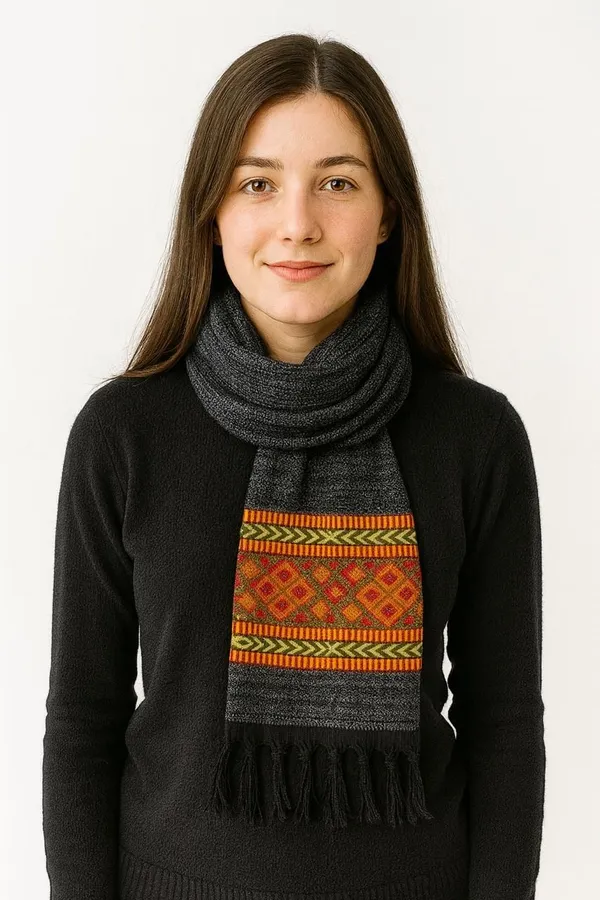 Grey_Wool_Blend_Printed_Muffler_For_Men