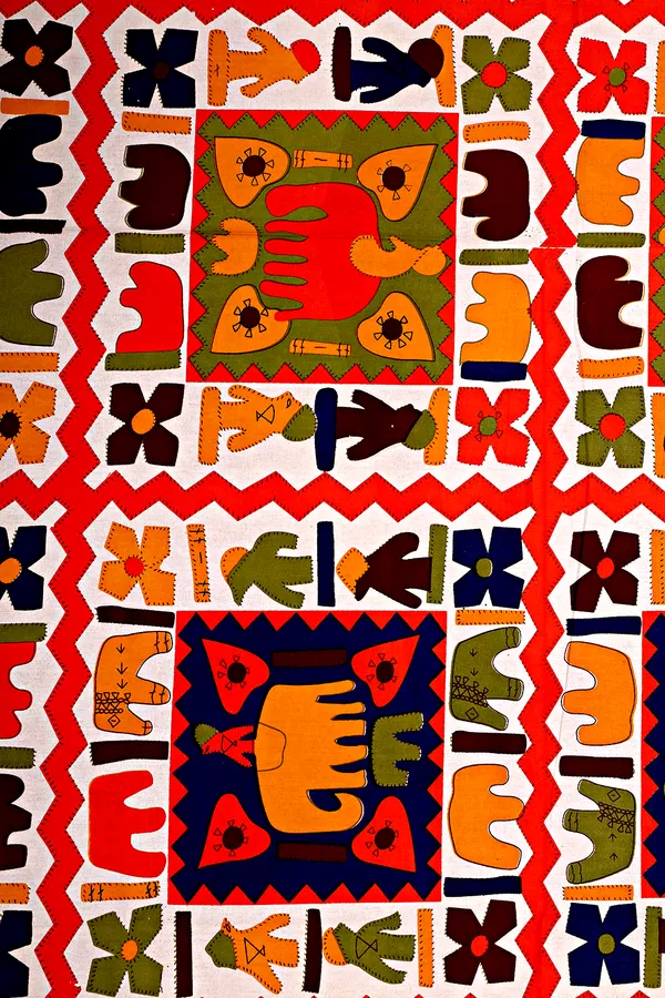 Ethnic_Elephant_Design_Double_Bed_Bedsheet_with_Pillow_Covers