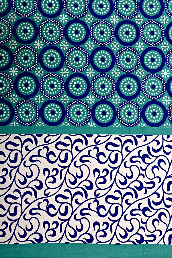 Teal_&_Blue_Printed_Cotton_Double_Bedsheet_Set_with_2_Pillow_Covers