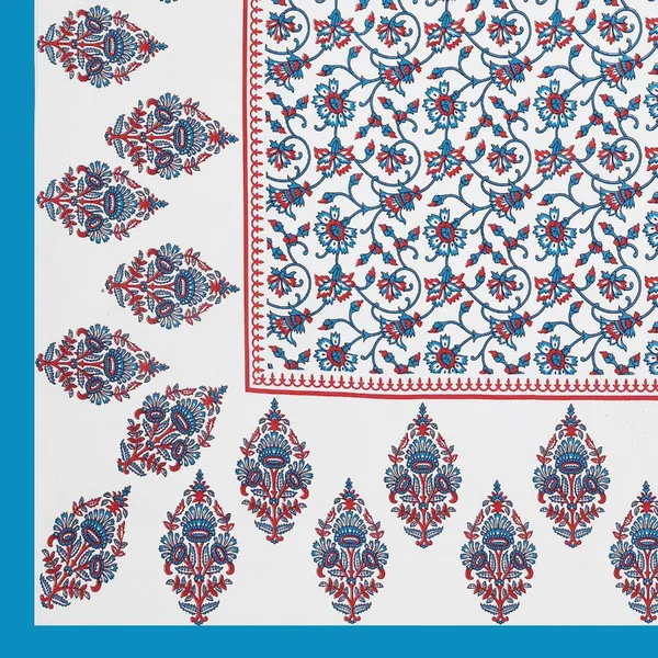 Elegant_Floral_Printed_Cotton_Bedsheet_Set_with_Matching_Pillow_Covers