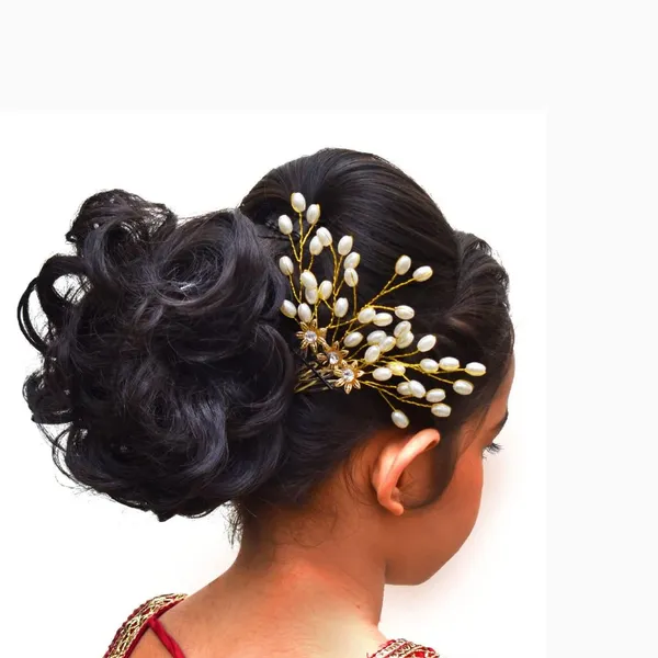 Golden_Plastic_Premium_&_Elegant_Pearl_Floral_Juda_Bun_Accessories_For_Women_&_Girls_(Pack_Of_6)