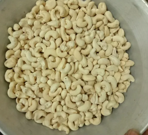 AndraMart_Solitaire_Cashews_|_Kaju_|_Munthiri