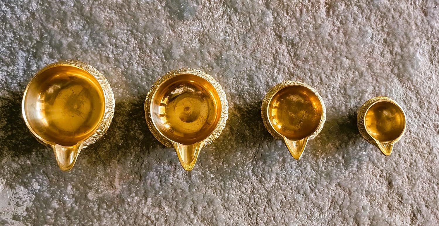Brass_Diwali_Diya_Set_(Pack_of_2)