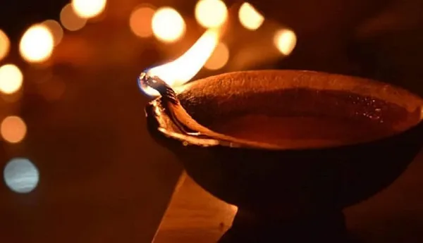 Brown_Natural_Clay_Traditional_Diwali_Diya