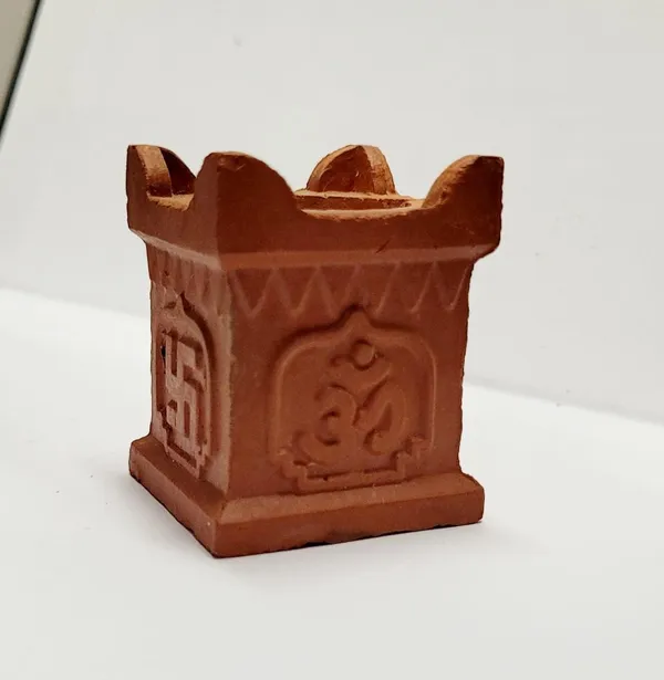 Brown_Natural_Brown_Tulsi_Diya_For_Pooja