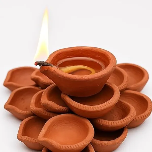 Brown_Natural_Clay_Diya_For_Diwali_Pooja_&_Festival_Decoration