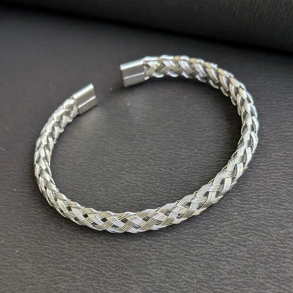 Stylish_Braided_Stainless_Steel_Bracelet_for_Men