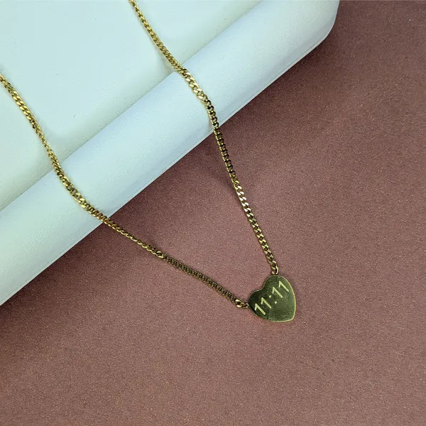 Minimal_Anti-Tarnish_11:11_Heart_Charm_Pendant