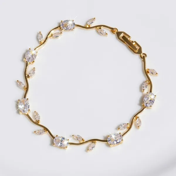Elegant_AD_Stone_Tulip_Bracelet_for_Women_&_Girls
