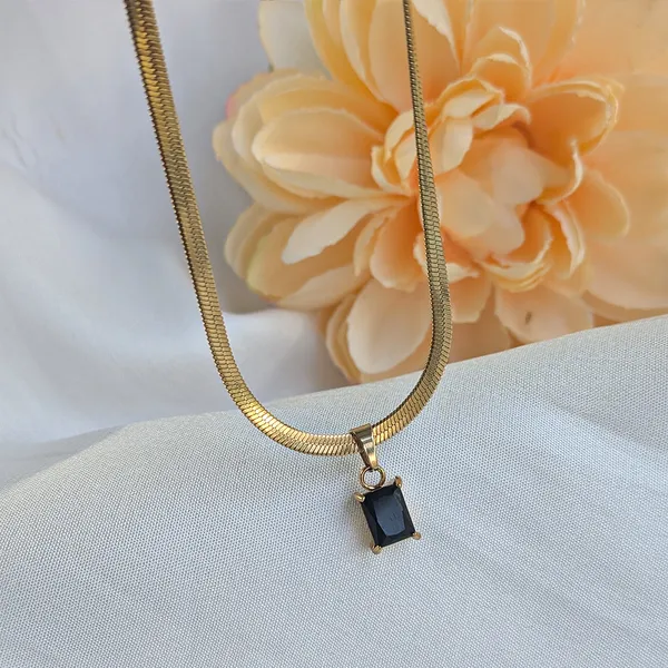 Gold_Tone_Snake_Chain_with_Gem_Stone_Pendant_For_Women