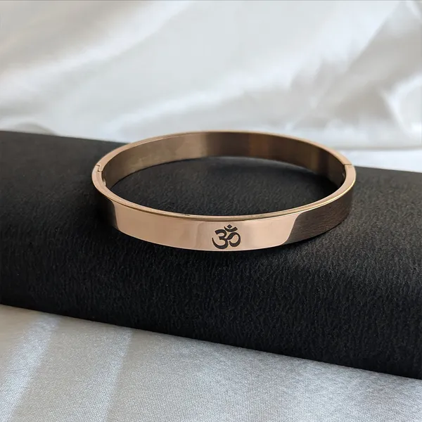 Om_Engraved_Spiritual_Stainless_Steel_Bracelet_For_Men_&_Women